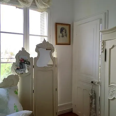 Le Chateau Du Ronchay Luneray